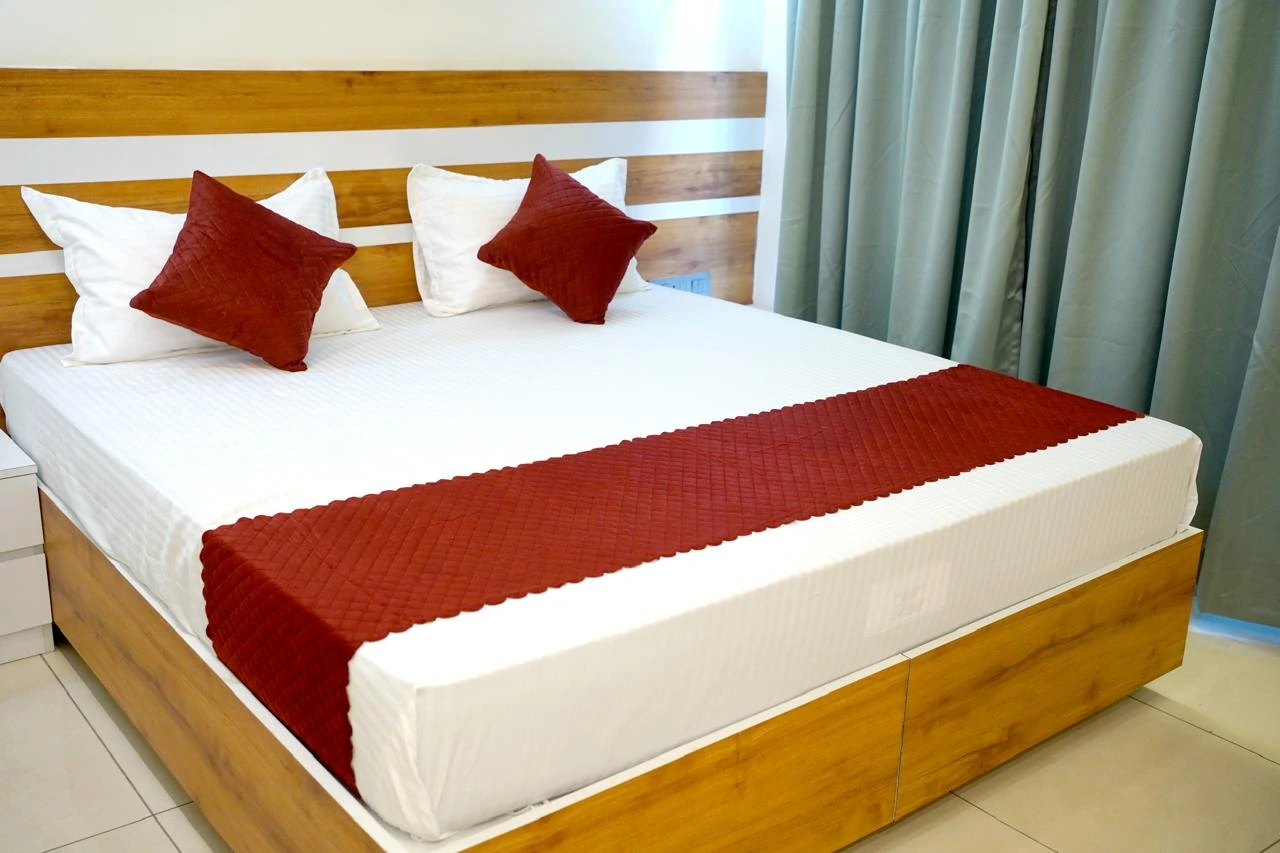 Guest bedroom